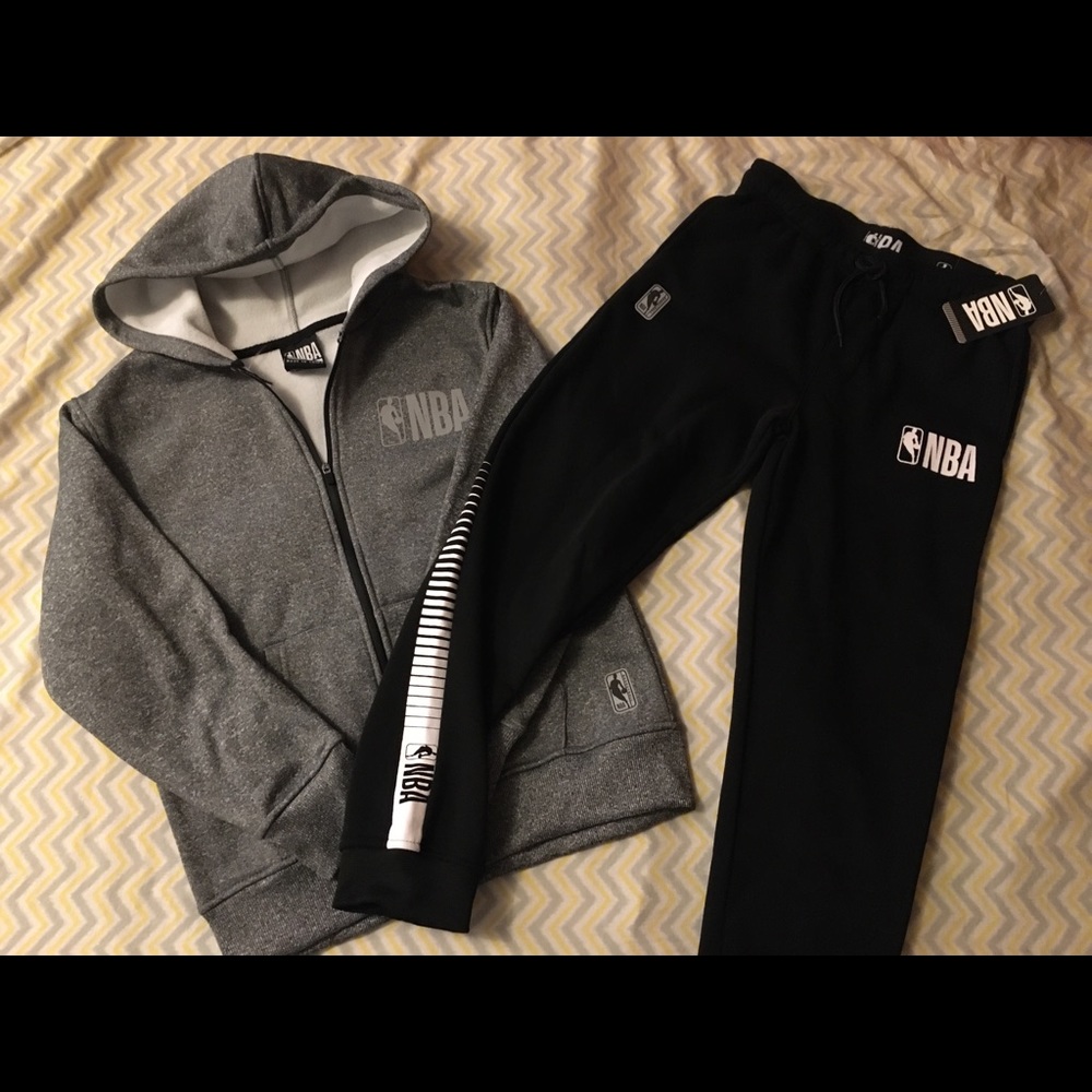 NBA BOYS SWEAT OUTFIT MED 10/12
